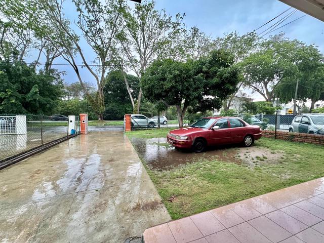 Double Storey Semi D Tanjong Kling Tmn Spring Garden 1