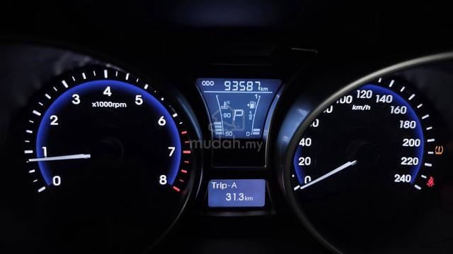 2013 Hyundai VELOSTER 1.6 PREMIUM (A) ORI MIL* 93K - 4