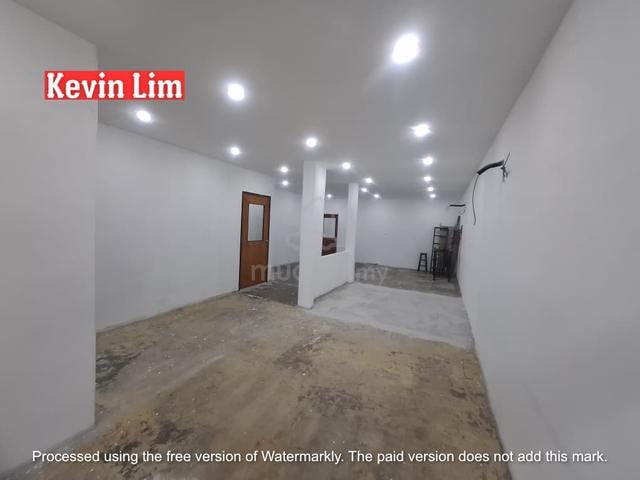 1st Floor Office Lot Facing Main Road Newly Refurbished Gelugor 1300sf 1