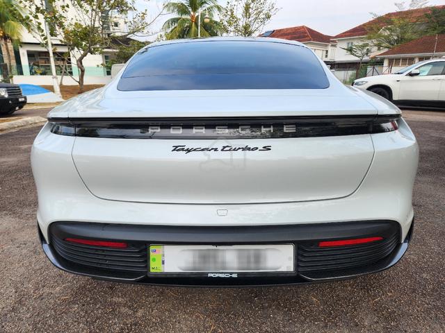 Porsche TAYCAN TURBO S UK Full Spec - 2