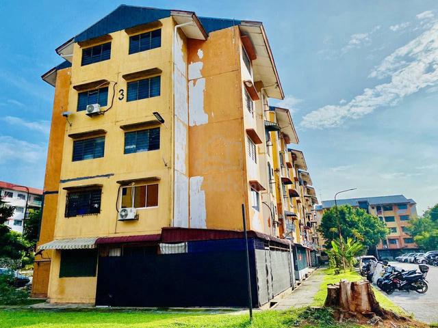 Flat PKNS Seksyen 8 Shah Alam 1