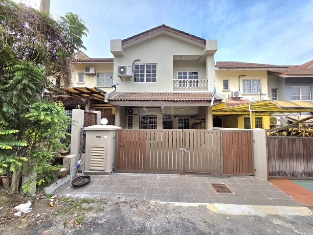 Newly Refurbished + Fully Renovated | Double Storey Seksyen 15, BBB 1