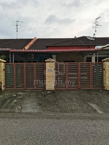 Taman Puteri Wangsa Ulu Tiram Single Storey Renovated Negotiable 1