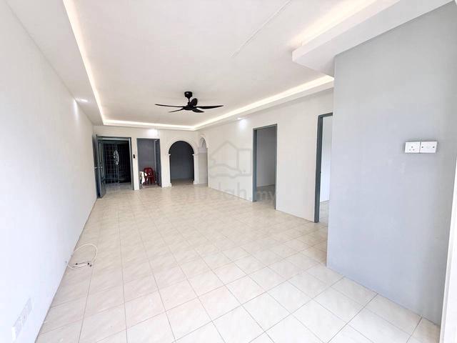Lakeview Apartments 1