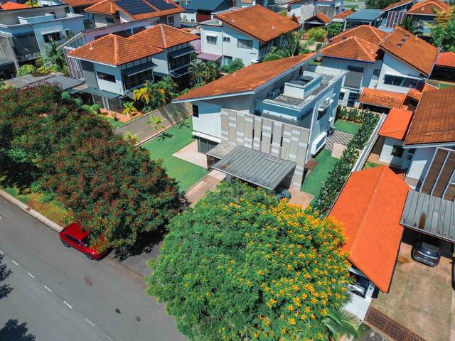 FULLY FURNISH Bungalow Banyan Close Bukit Mahkota Bangi 1