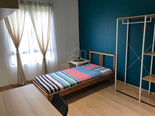 Master Bedroom with Ensuite Bathroom at Olive Condominium 1
