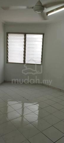 Desa Green Apartment (Jelutong) 1