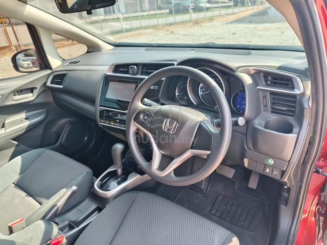 2021 Honda JAZZ 1.5 E F/Service 1Owner Like New - 4
