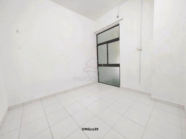 Avani Bukit Raja 22x75 4r3b 2Storey Freehold For Sale 1
