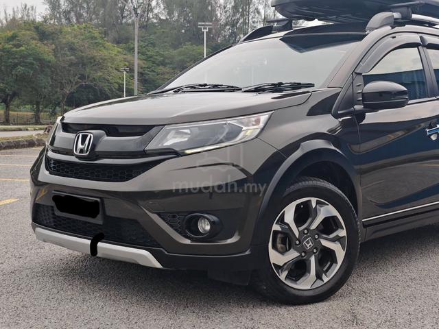 2017 Honda BR-V 1.5 V (A) with TAKA Car Roof Box - 3