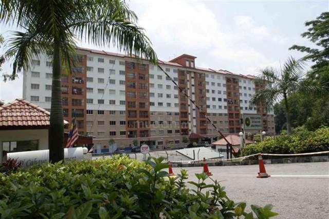D' Cahaya Apartment 1