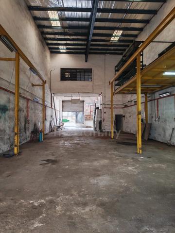 Tmn Kempas 1.5 storey Factory Jb Jln Dataran Kempas kilang Sewa rent 5 1