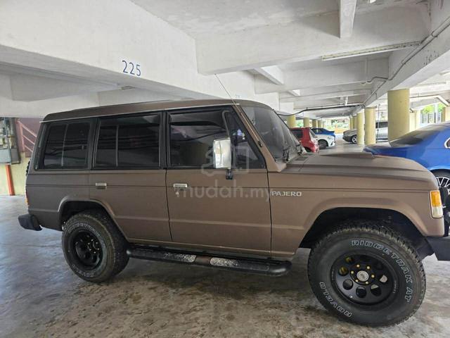 1995 Mitsubishi PAJERO 2.5 L049 (M) - 2