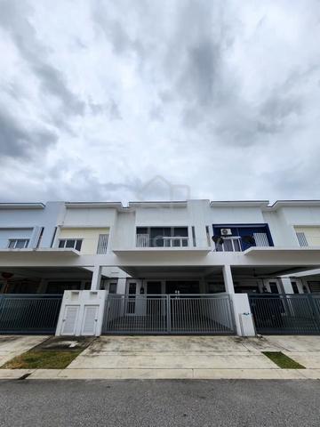 Double Storey Superlink House Suriaman 3 Bandar Sri Sendayan New 1