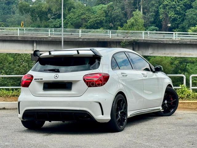 Mercedes Benz A250 2.0 Turbo AMG W176 HarmanKardon - 2