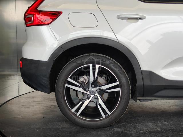 2021 Volvo XC40 2.0 T5 AWD Recharge FSR U/Wrrty - 5