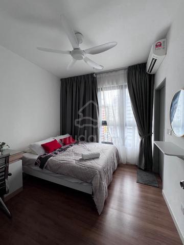 Fully Furnished Master Bedroom Near MRT (MALE ONLY) 1
