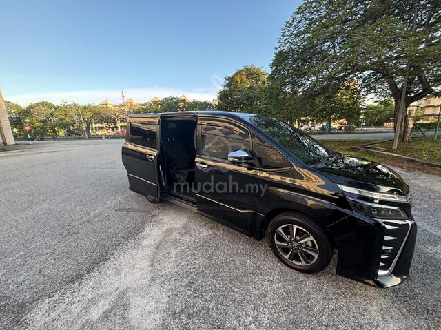 2019 Toyota VOXY 2.0 ZS KIRAMEKI II (A) - 3