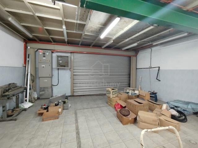 Taman Putri @ Kulai 1.5 Storey Terrace Factory Corner Lot For Sale 1