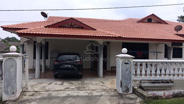 Bungalow house for rent @Larkin JB 1