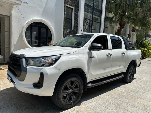 2024 Toyota HILUX 2.4 (A) UNTUNG SIKIT JUAL - 2