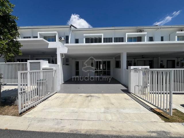 Double Storey house Tiara Sendayan Labu Negeri Sembilan 1