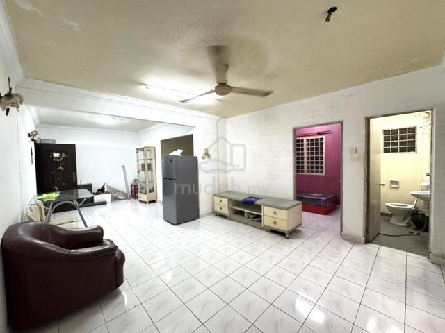 saujana apartment 1