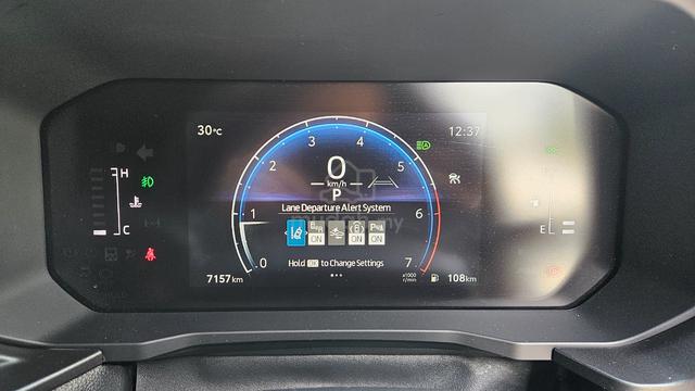 2024 Toyota LANDCRUISER 250 2.7 VX / 8K KM MILEAGE - 4