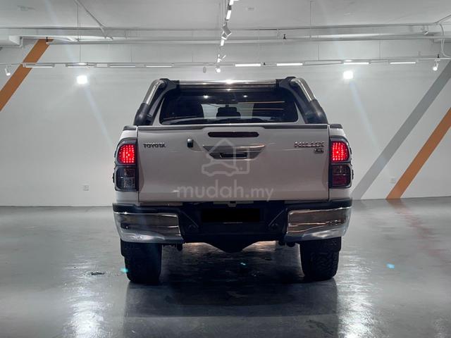 2018 Toyota HILUX 2.8 G FACELIFT (A)/ F*LOAN - 4