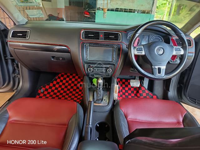 2011 Volkswagen JETTA 1.4 TSI (CBU) (A) - 5