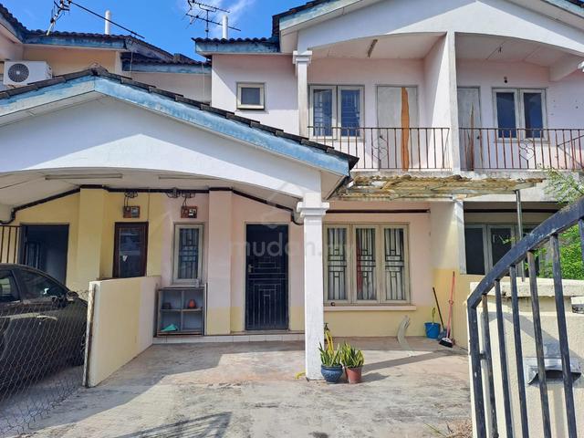 Rumah 2 tingkat dijual bawah harga pasaran 1