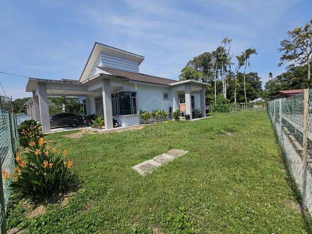 Corner Lot Banglo Setingkat Taman Pulau Jawa Indah, Pekan. 1