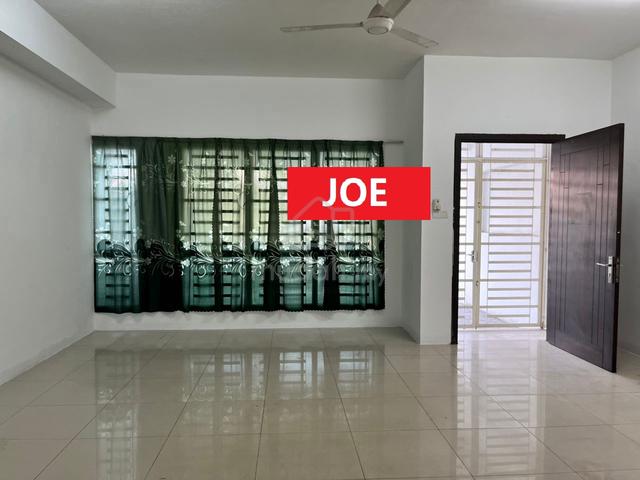 3 Storey Terrace at Lintang Penawar Jelutong 1600sf for sale 1