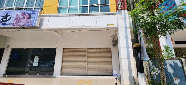 Ground Floor Shophouse For Rent - Putra Square Kuantan 1