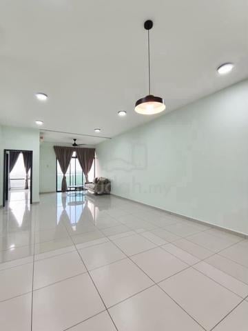 Marina Residence 1