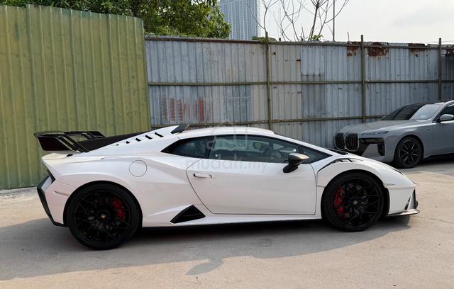 2023 Lamborghini Huracan 5.2 STO New Car 488Miles - 2