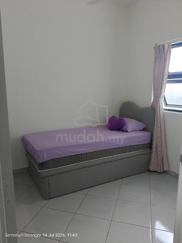 Small Room_ Residensi Emas 1