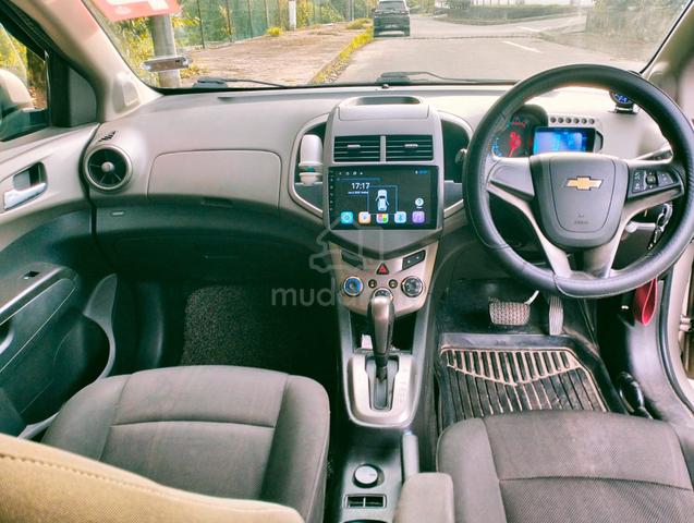 2016 Chevrolet SONIC 1.6 LTZ (A) - 5