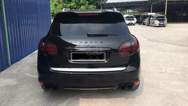 2011 Porsche CAYENNE 3.0 (loan kedai) - 2