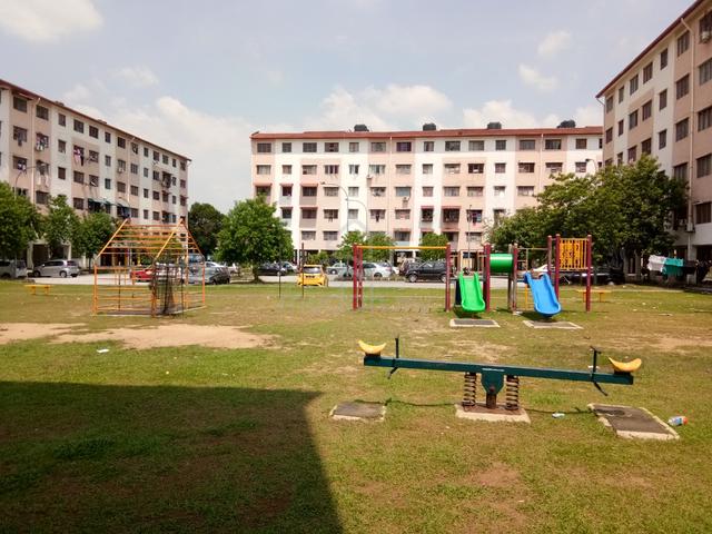 Flat PKNS Seksyen 7 Shah Alam 1