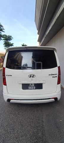 2011 Hyundai GRAND STAREX 2.5 ROYALE (A) - 2