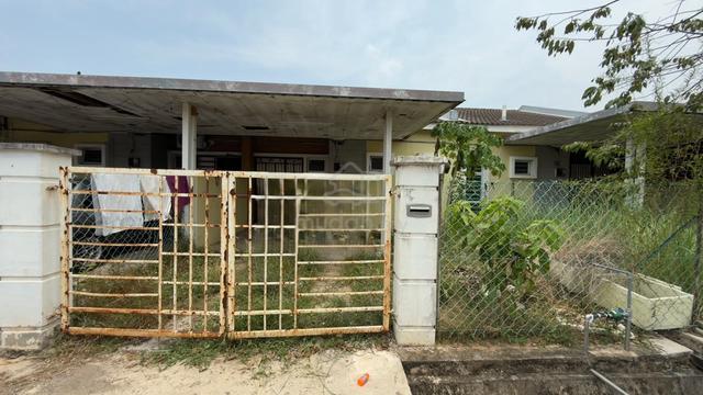 Teres Setingkat Taman Insaniah, Kuala Ketil, Kedah 1