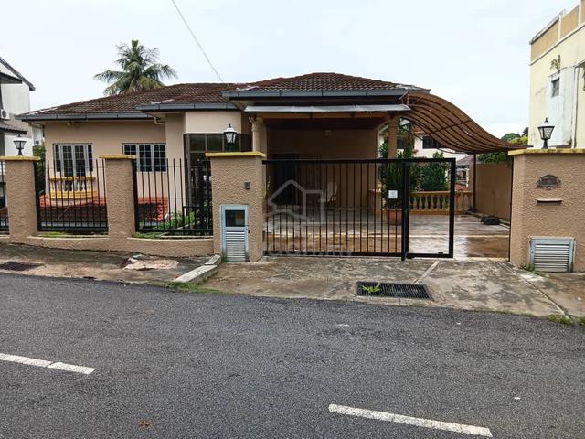 Bungalow House For Rent SS 1 Kampung Tungku Petaling Jaya Selangor 1