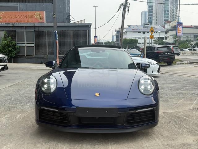 2022 Porsche 911 Carrera S 3.0 (A) UK SPEC * SUNRF - 2