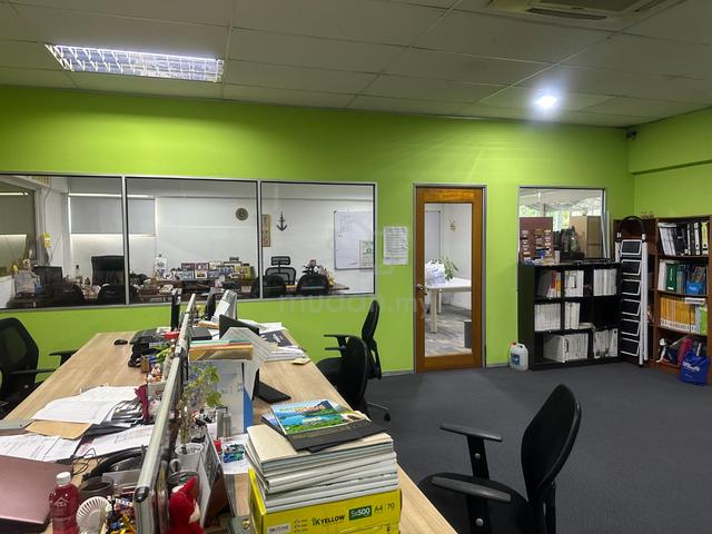 1.5 Storey Semi D Factory For Sale at Cheras Desa Tun Razak 1
