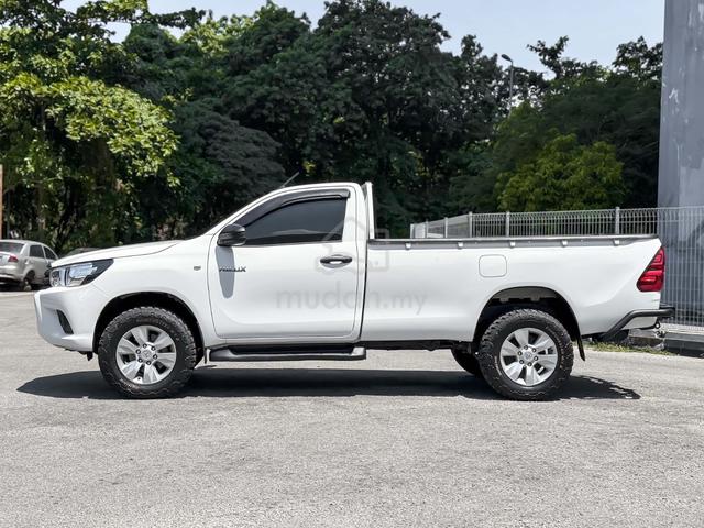 2020 Toyota HILUX 2.4 MT MY17 AN120 FACELIFT (M) - 3