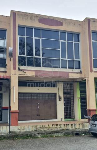Shop lot in Jelapang for Sale! 1