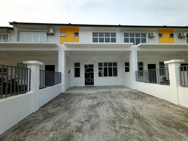 Double Storey Sebana Cove Botany, Pengerang Partially Furnished 1