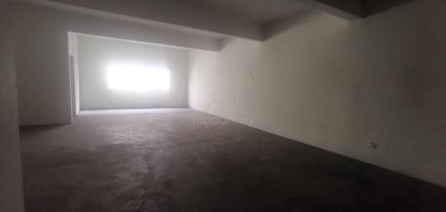 Ara Damansara Taipan 2 Second Floor Shop Lot Near LRT Station To let 1