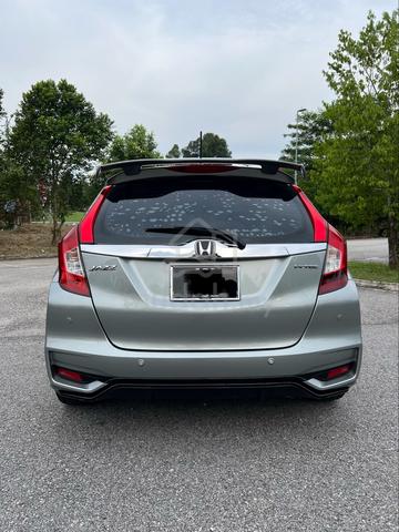 2015 Honda JAZZ 1.5 V (A) - 4